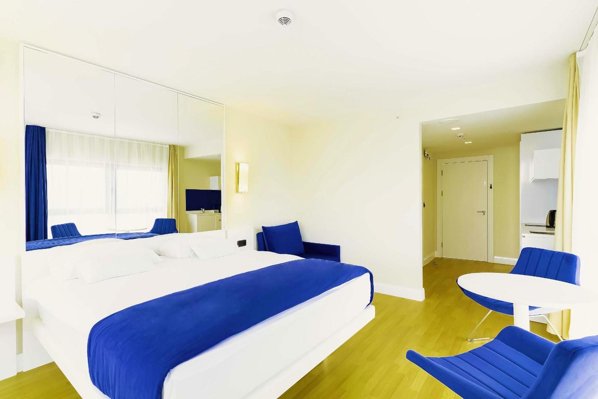 Luxury Beach Front Hotel Batum Dış mekan fotoğraf
