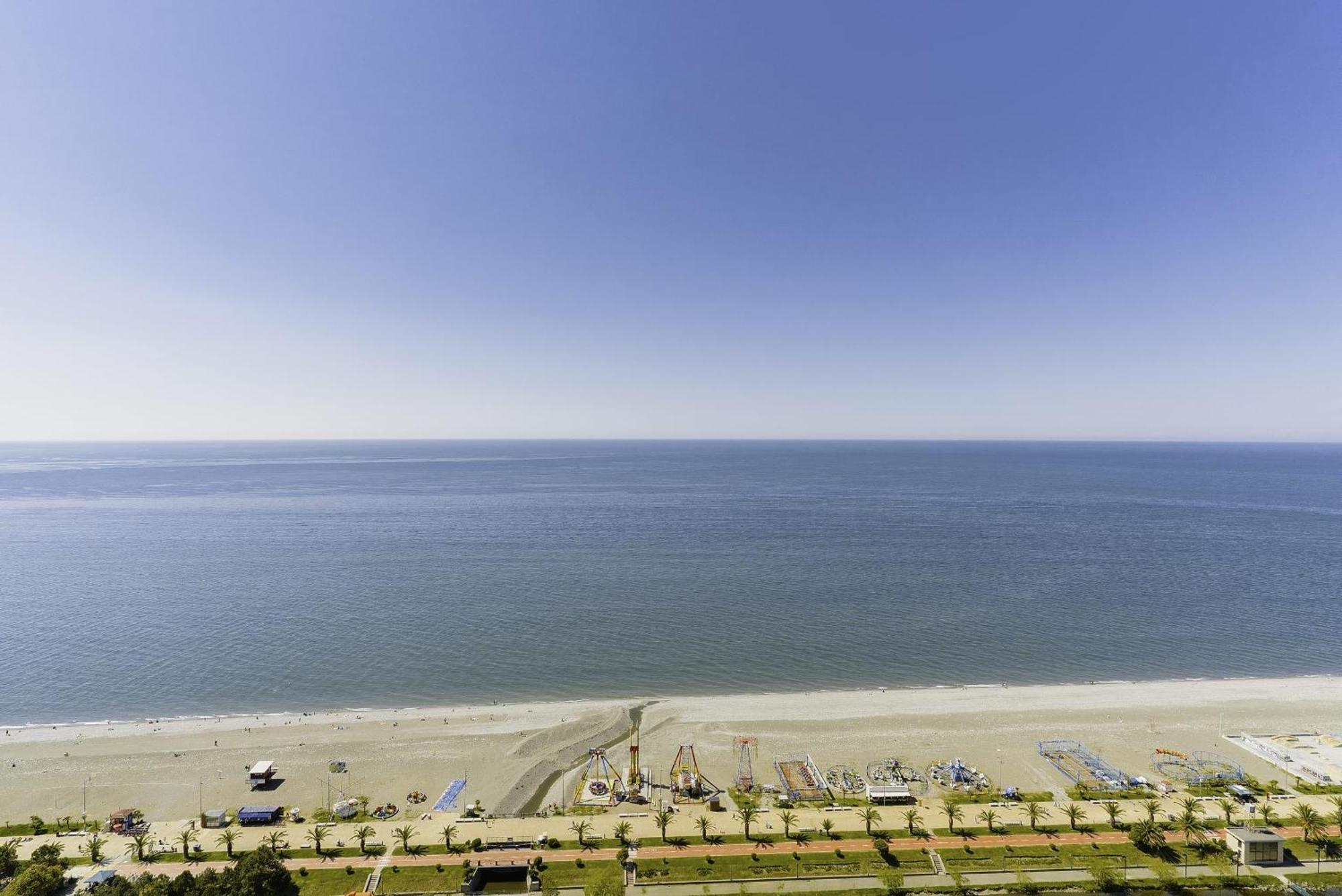 Luxury Beach Front Hotel Batum Dış mekan fotoğraf