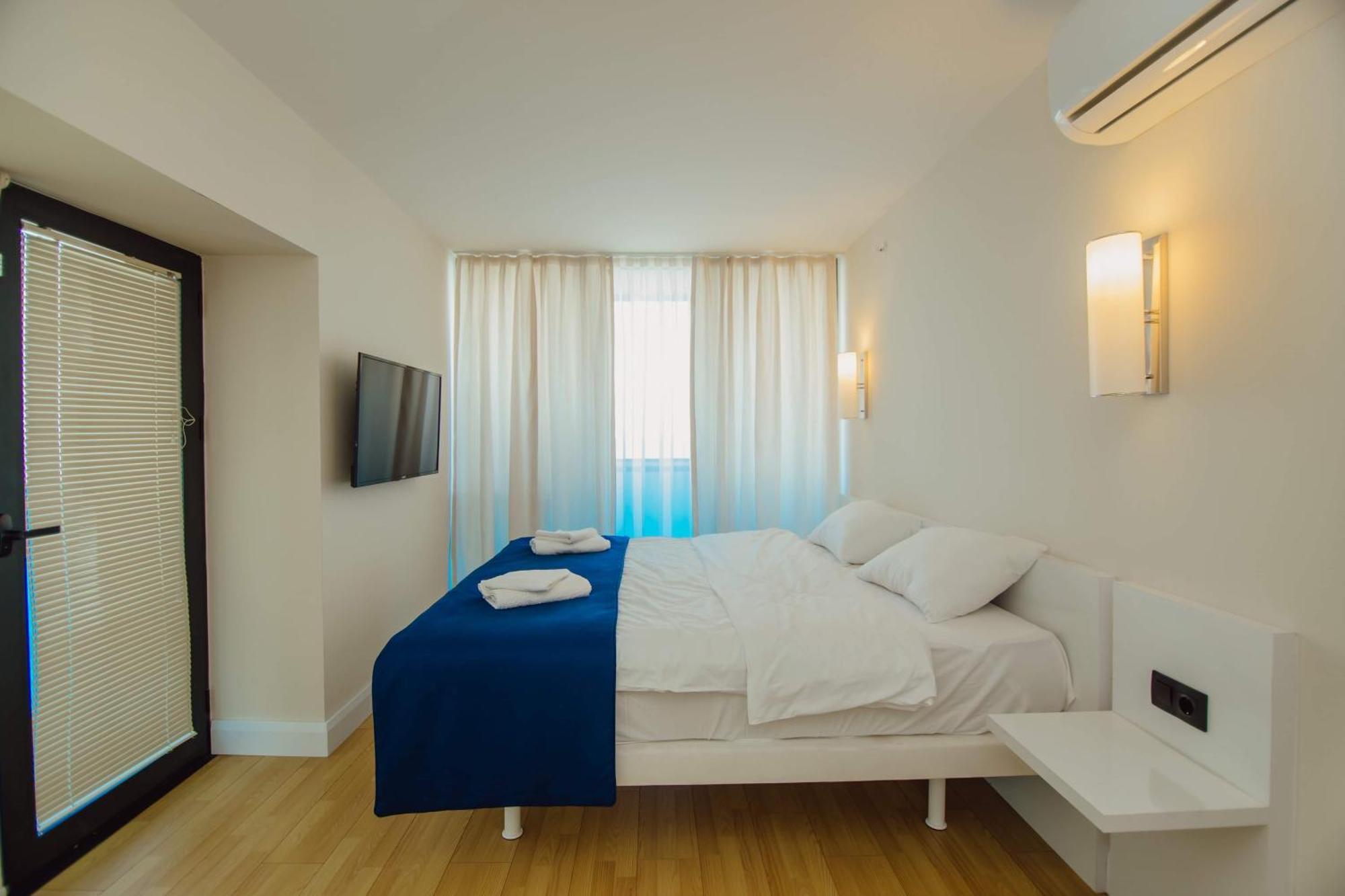 Luxury Beach Front Hotel Batum Dış mekan fotoğraf