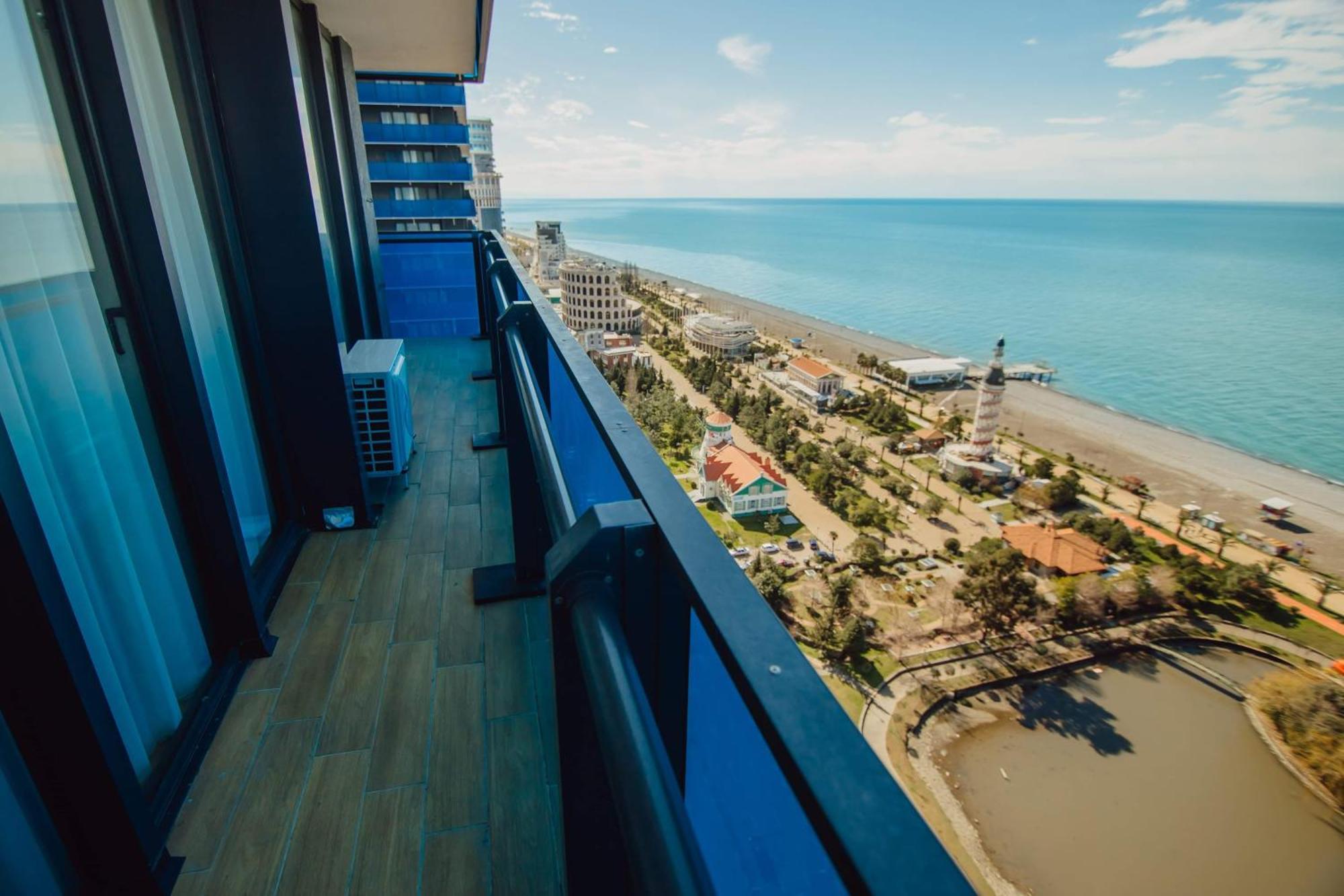 Luxury Beach Front Hotel Batum Dış mekan fotoğraf